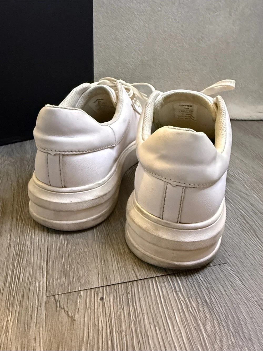 Zara Men White Leather Low-Top Sneakers - Size 41